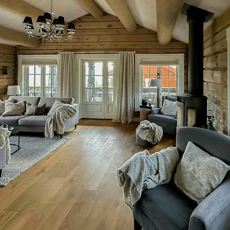 Log With Panoramic Views At Voss Skulestadmo