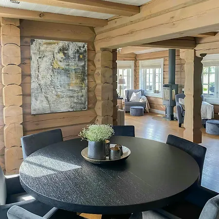 Log With Panoramic Views At Voss * Skulestadmo