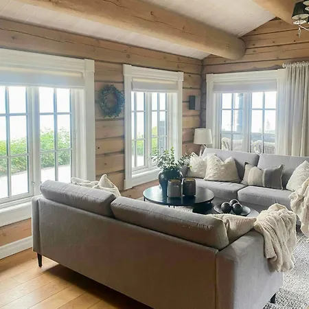 Log With Panoramic Views At Voss