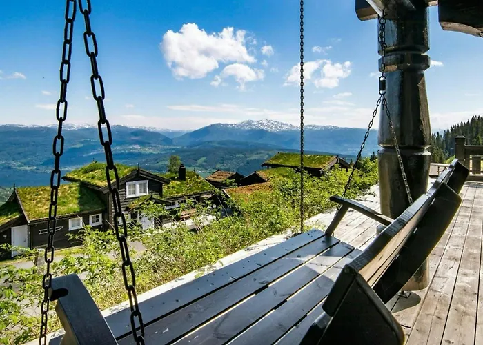 Log With Panoramic Views At Voss * Skulestadmo