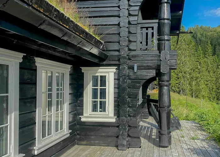 Log With Panoramic Views At Voss Skulestadmo